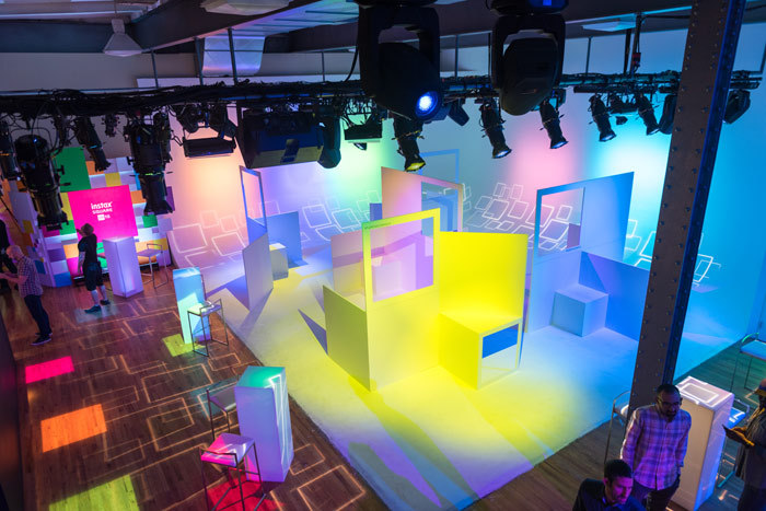 展臺搭建中最應該注意的就是材料結構的牢固性