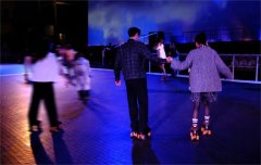 在“滑冰場(chǎng)”上辦活動(dòng)！超新奇體驗(yàn)