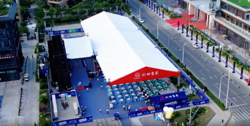 啤酒節(jié)現場發(fā)生桁架倒塌事故2